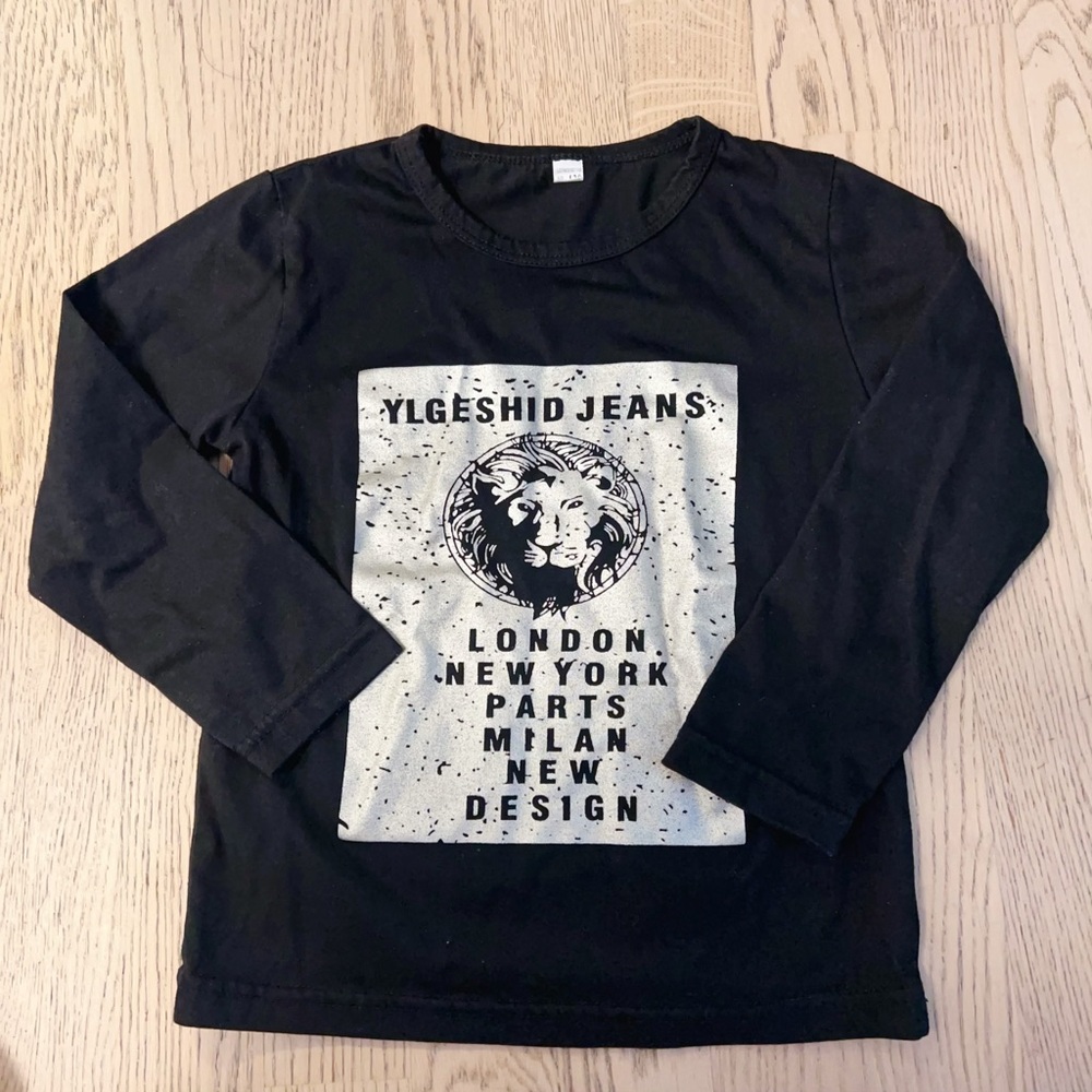 ✨ Boys Graphic Long Sleeve Tee – Black Lion Print | Size 120 (Fits 5–6Y)